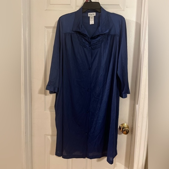 Size large, vintage, blue, vanity fair nightgown - Picture 1 of 4